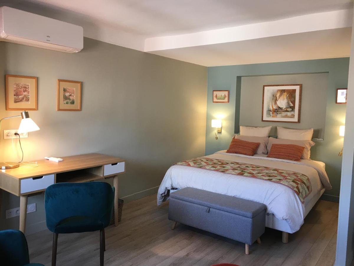 Au Coeur Du Vieux Toulon Au Calme Appartement Renove Climatise Confortable Etage Eleve Avec Ascenseur Proche Parking Et Toutes Commodites ภายนอก รูปภาพ