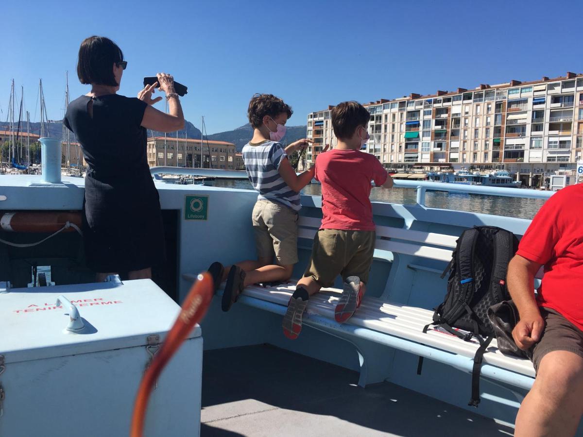 Au Coeur Du Vieux Toulon Au Calme Appartement Renove Climatise Confortable Etage Eleve Avec Ascenseur Proche Parking Et Toutes Commodites ภายนอก รูปภาพ