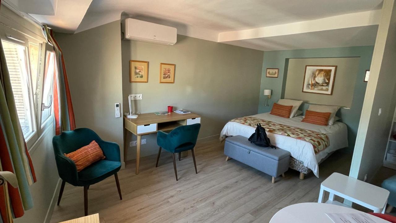 Au Coeur Du Vieux Toulon Au Calme Appartement Renove Climatise Confortable Etage Eleve Avec Ascenseur Proche Parking Et Toutes Commodites ภายนอก รูปภาพ
