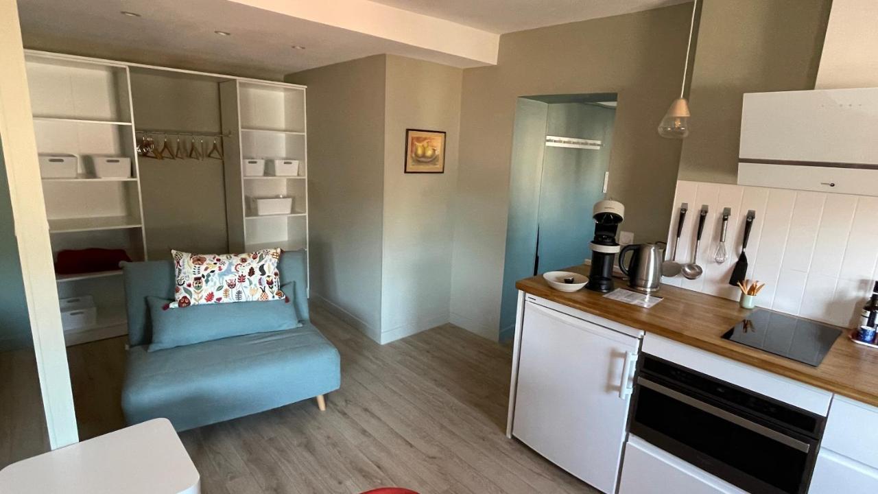 Au Coeur Du Vieux Toulon Au Calme Appartement Renove Climatise Confortable Etage Eleve Avec Ascenseur Proche Parking Et Toutes Commodites ภายนอก รูปภาพ