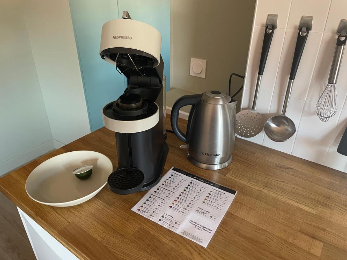 Au Coeur Du Vieux Toulon Au Calme Appartement Renove Climatise Confortable Etage Eleve Avec Ascenseur Proche Parking Et Toutes Commodites ภายนอก รูปภาพ