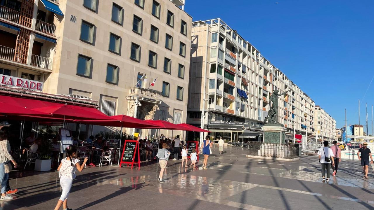 Au Coeur Du Vieux Toulon Au Calme Appartement Renove Climatise Confortable Etage Eleve Avec Ascenseur Proche Parking Et Toutes Commodites ภายนอก รูปภาพ